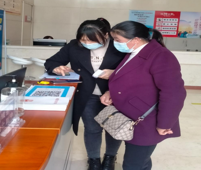 武當山 政務服務幫辦代辦，打通服務群眾“最后一公里”